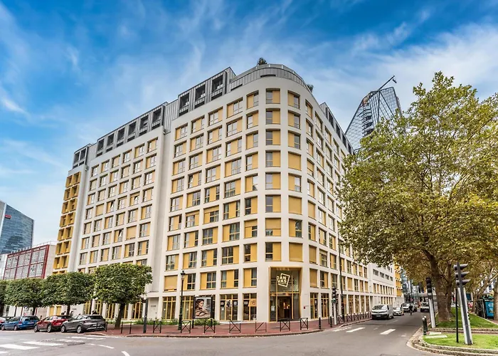 Aparthotel Edgar La Defense -